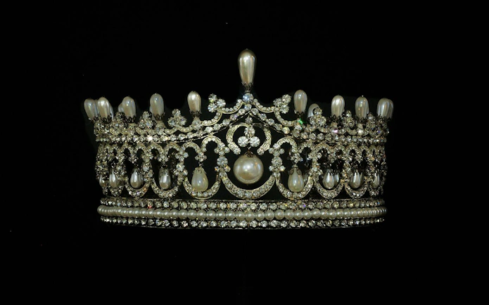 Ornate diamond and pearl tiara at Stichting Diamant Museum Amsterdam.
