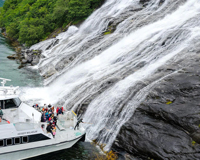 From Geiranger: Geiranger Fjord Boat Tour With a Stop in Hellesylt Village