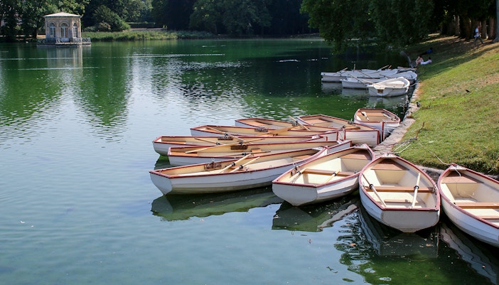 Château de Fontainebleau - Canoeing in the Canal