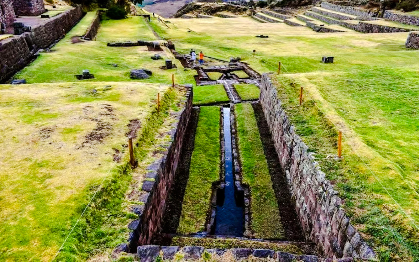 From Cusco: Full-Day South Valley Tour of Tipón, Pikillacta and Andahuaylillas