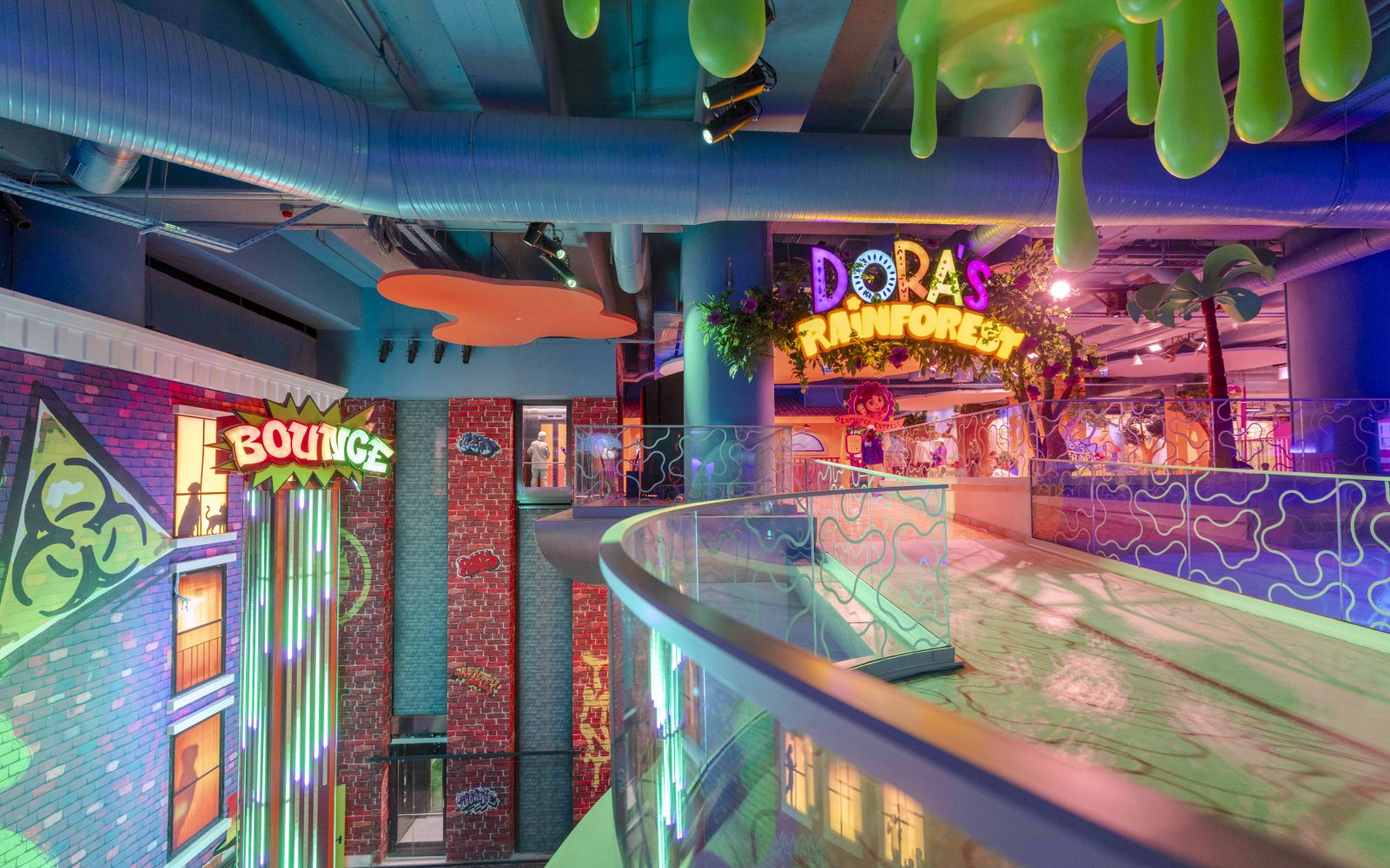 Dora's Rainforest bridge at Nickelodeon Play Tersane Istanbul with colorful decor and signage.