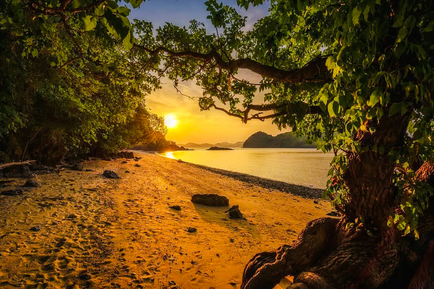 Krabi: 7 Islands Sunset Tour by Speedboat & BBQ Dinner