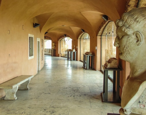 Castillo de Sant'Angelo - entradas