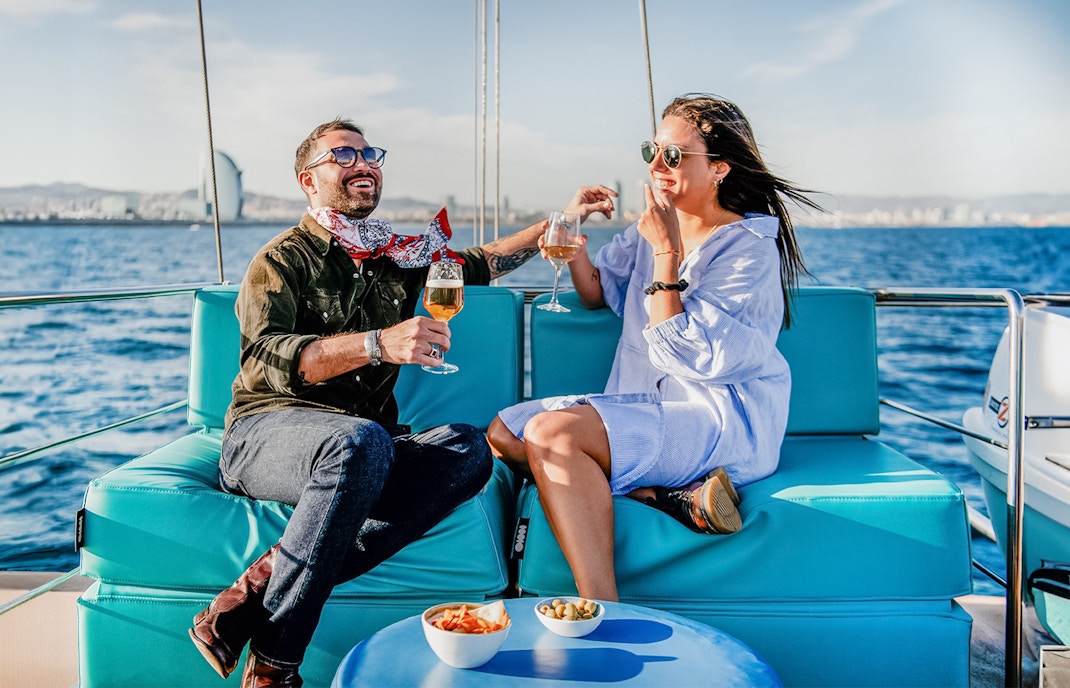 Couple enjoying Barcelona cruise