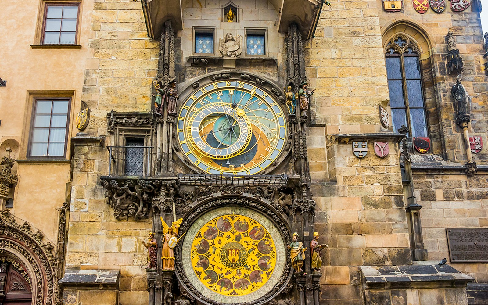 See the world's oldest operating astronomical clock