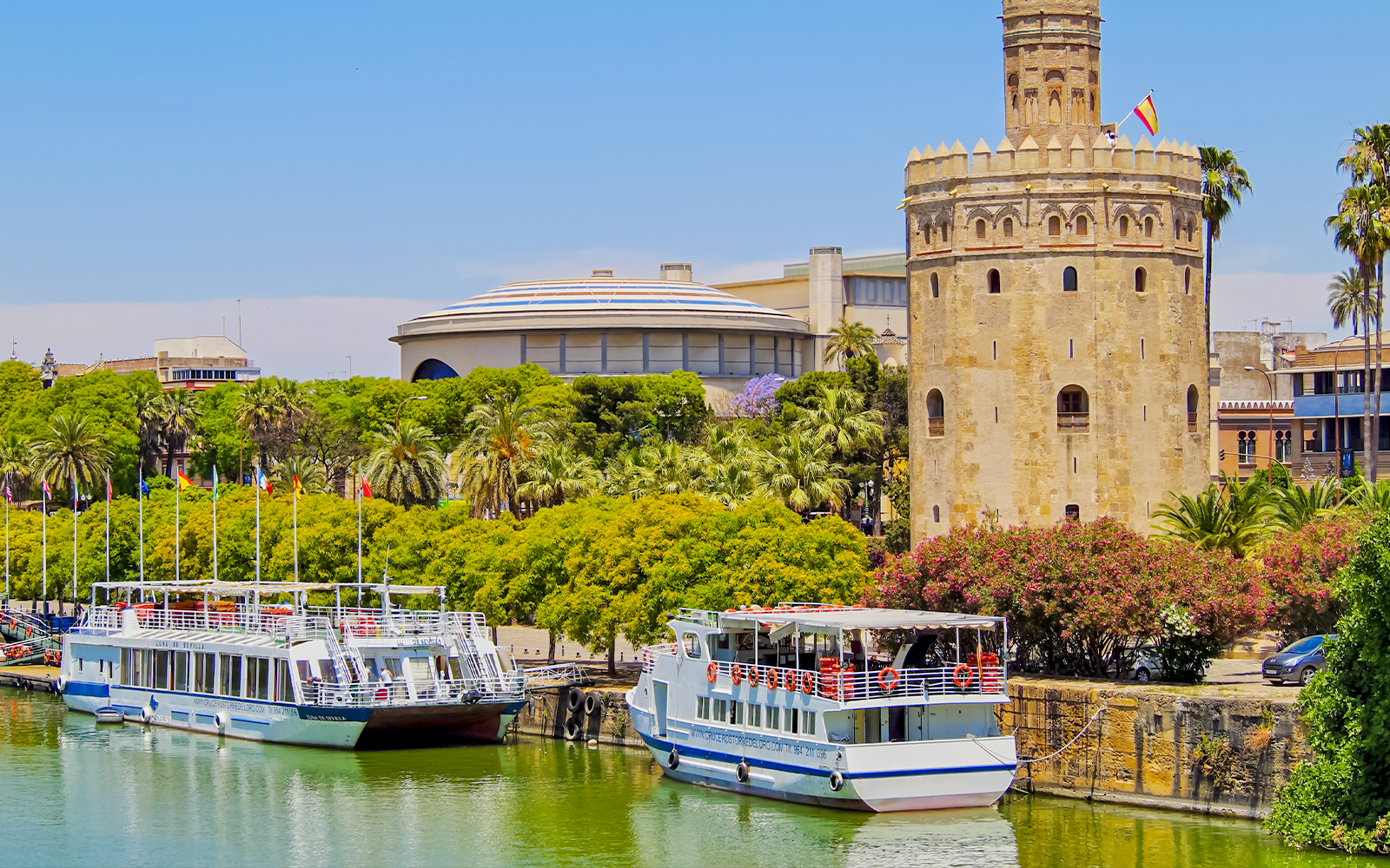 Torre del Oro boarding point