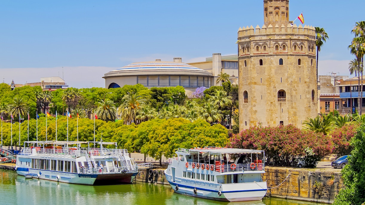 Torre del Oro boarding point