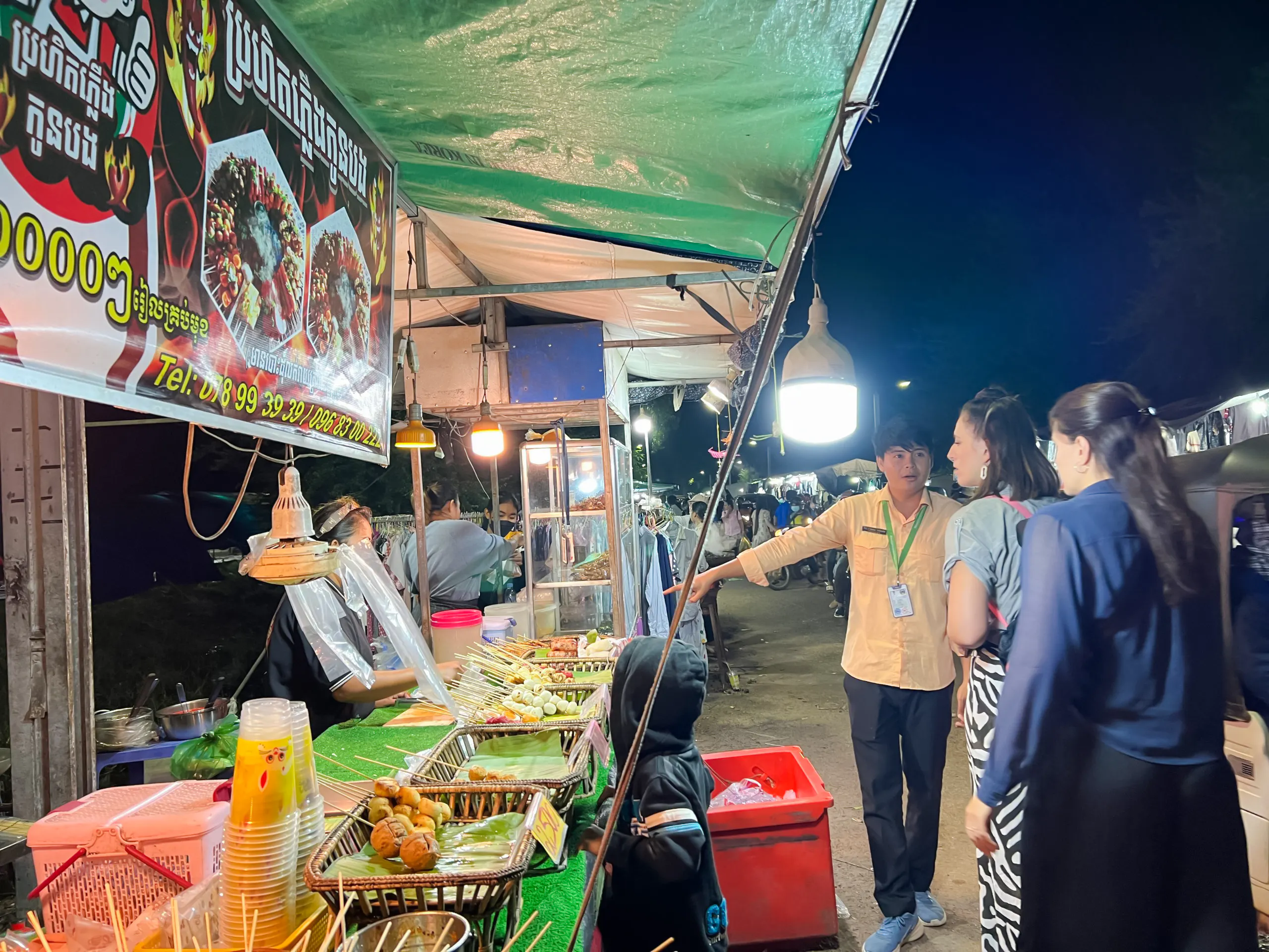 siem reap tuk-tuk food tour with 10 local food tastings-9