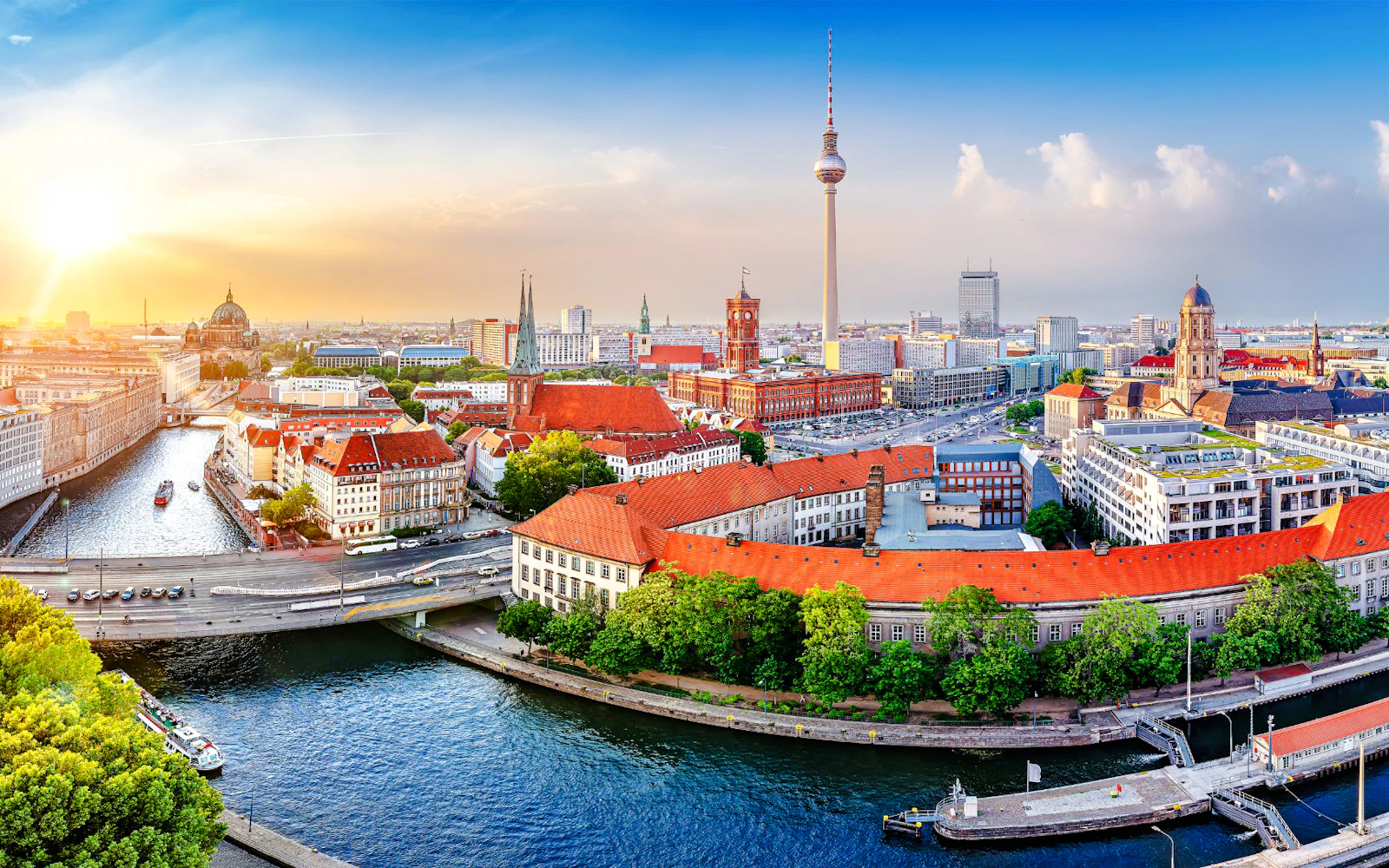 Berlin Private Walking Tour with a Local