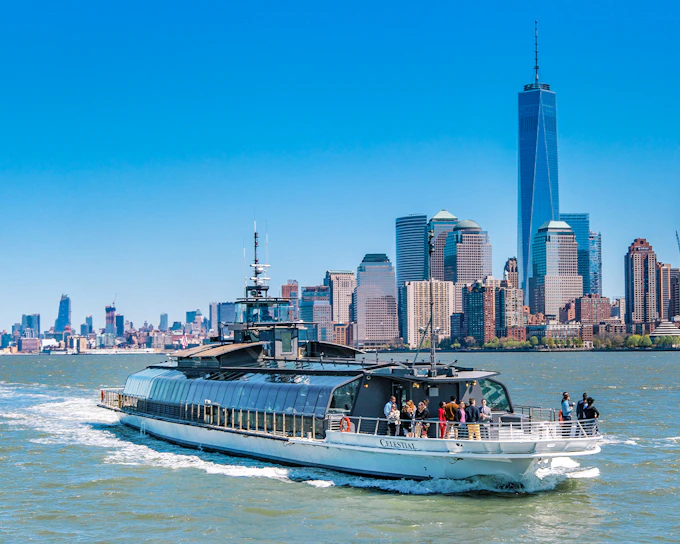 New York Luxury Glass Boat Dining Cruises by Bateaux