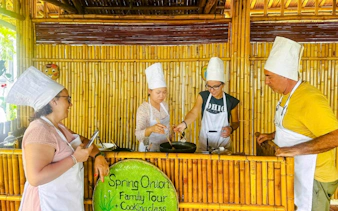 hoi an countryside bicycle tour with tra que vegetable village farming experience and lunch-6