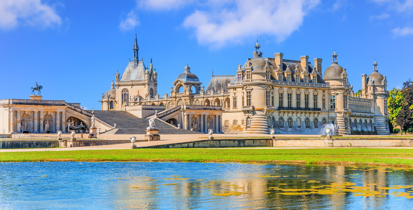 Chateau de Chantilly : An Architectural Marvel of Bygone Eras