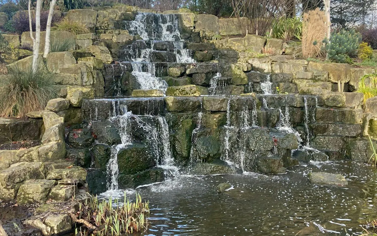 Romantic London Regent's Park: Self-Guided City Exploration Game