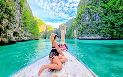 prywatna wycieczka statkiem typu longtail na wyspy phi phi do zatoki maya bay i laguny pileh z nurkowaniem z rurką do nurkowania-1
