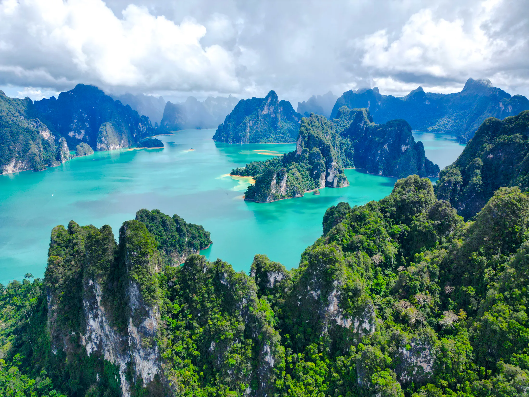 From Phuket/Krabi/Khao Lak: Private Khao Sok Day Trip with Cheow Lan Lake Longtail Boat Tour
