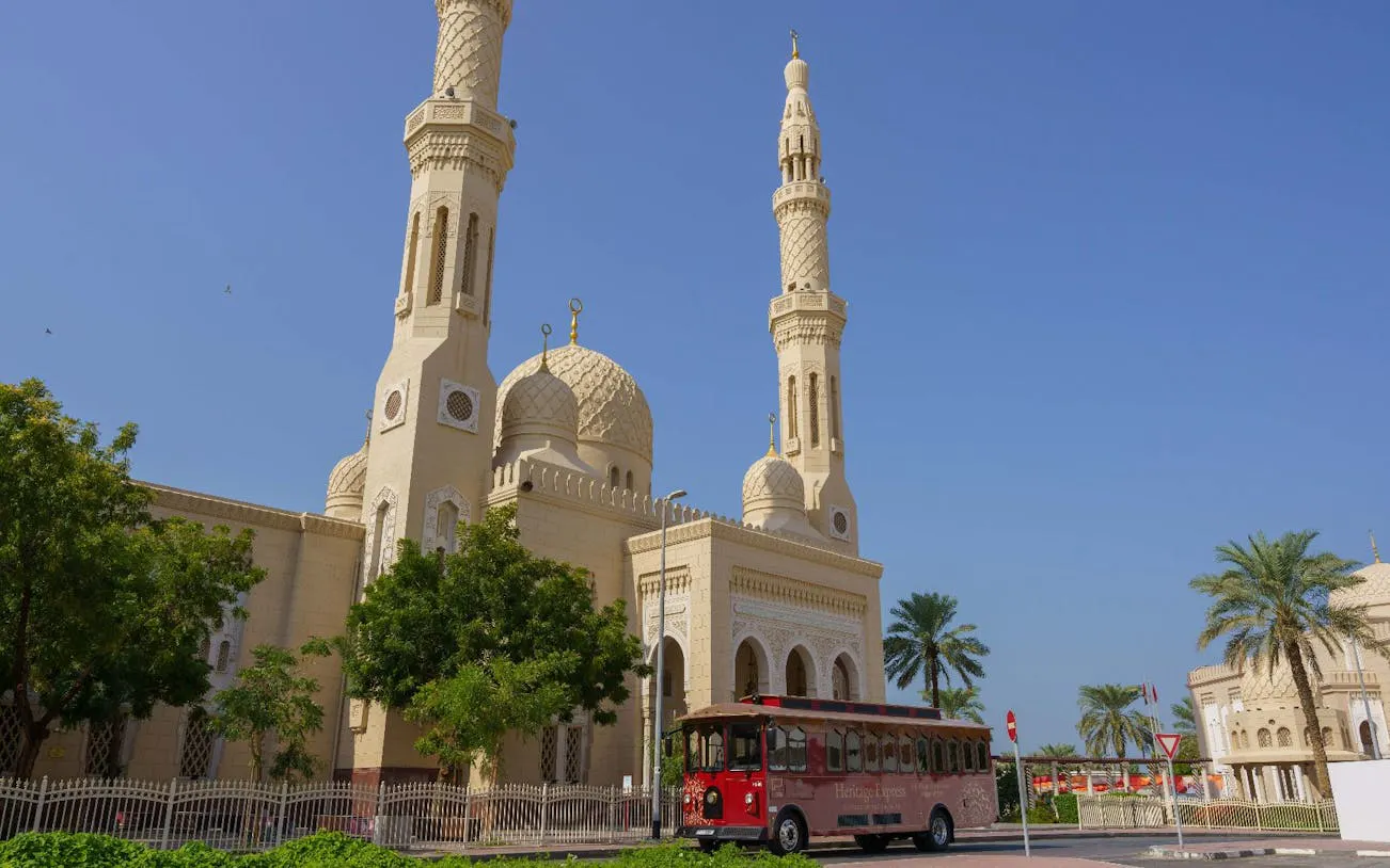 Emirati Trolley Tour with Breakfast, Heritage Site Access, and Cultural Storytelling in Dubai