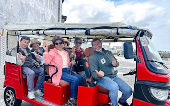 private tuk-tuk-tour durch die altstadt von porto-1