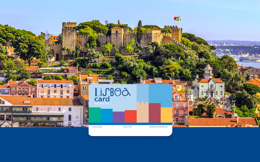 Lisbon skyline with São Jorge Castle and Lisboa Card in foreground.