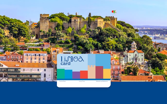 Lisbon skyline with São Jorge Castle and Lisboa Card in foreground.