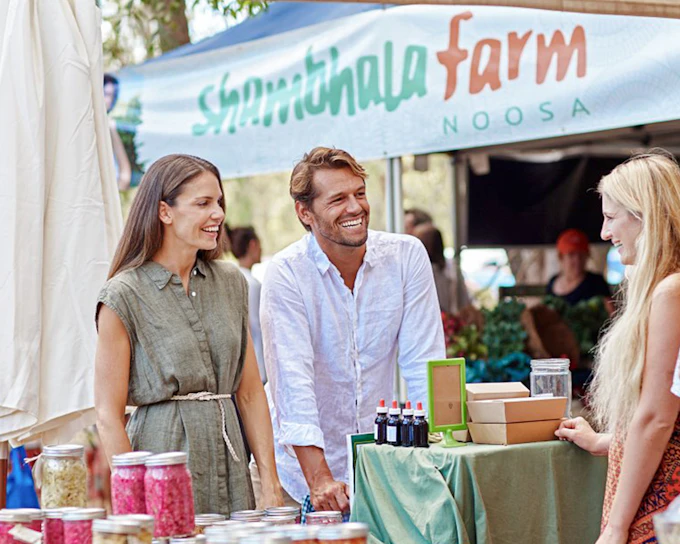 Eumundi Markets Tour with Shared Round-Trip Transfers