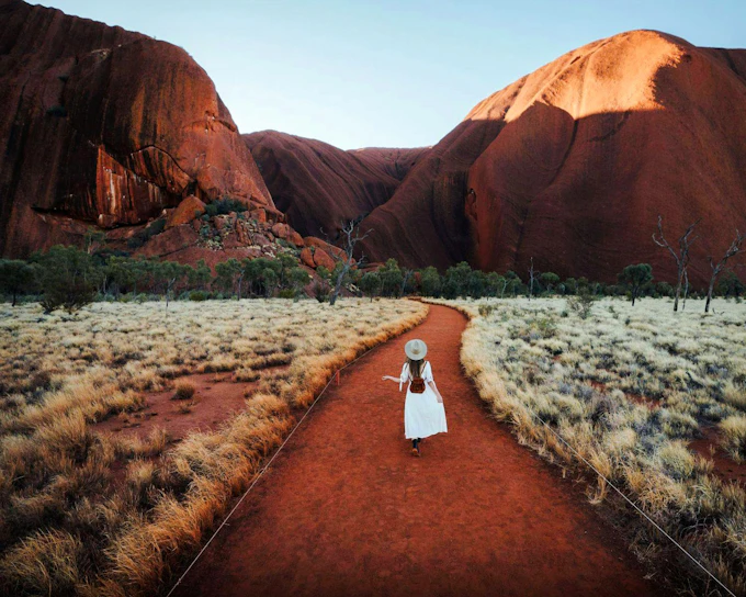 Uluru Hop-On Hop-Off Bus Tour with Uluru Hotel Transfers (Product 53121)