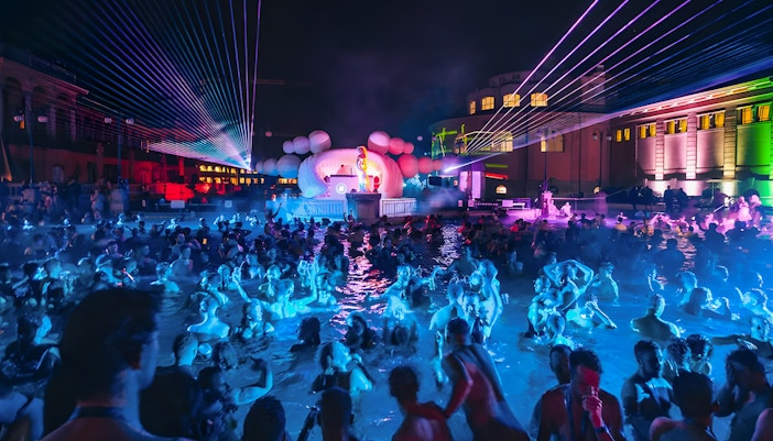 budapest bath parties