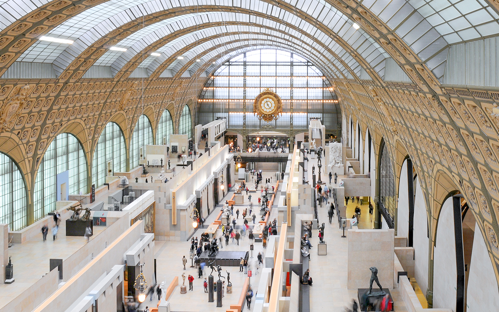 Interior do Museu D'Orsay em Paris - paris card