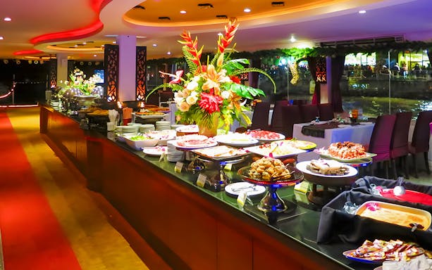 Buffet spread on Chao Phraya Valentine's Day dinner cruise at Asiatique Riverfront.
