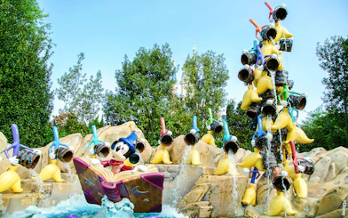 Mickey Mouse in Sorcerer's Apprentice scene at Shanghai Disney.