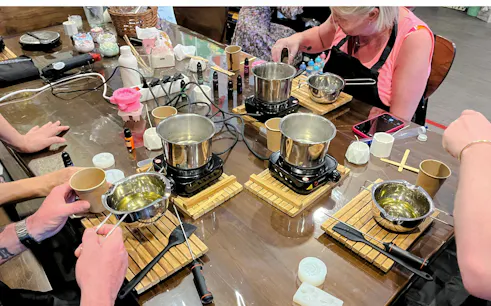 workshop zur herstellung von sojawachskerzen auf bali-1