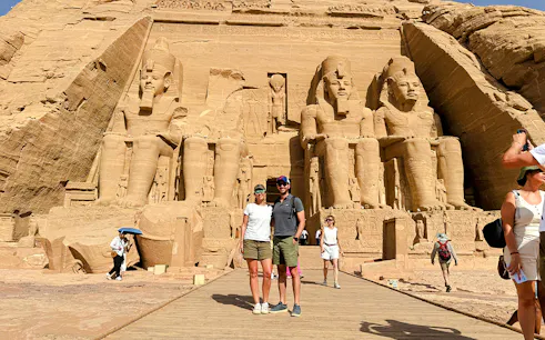 desde el cairo: tour privado a los templos de abu simbel en avión, con vuelos, traslados y guía-1
