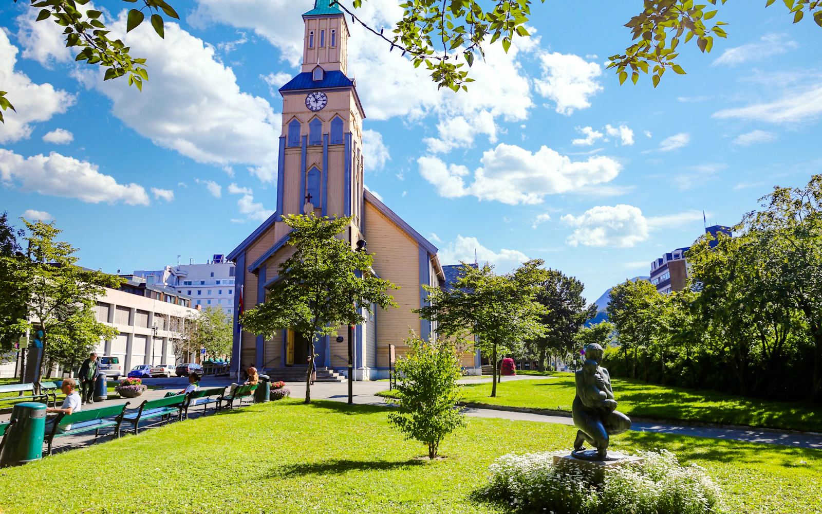 Tromso Private Old Town Walking Tour with Northern Lights Cruise (Product 54511)
