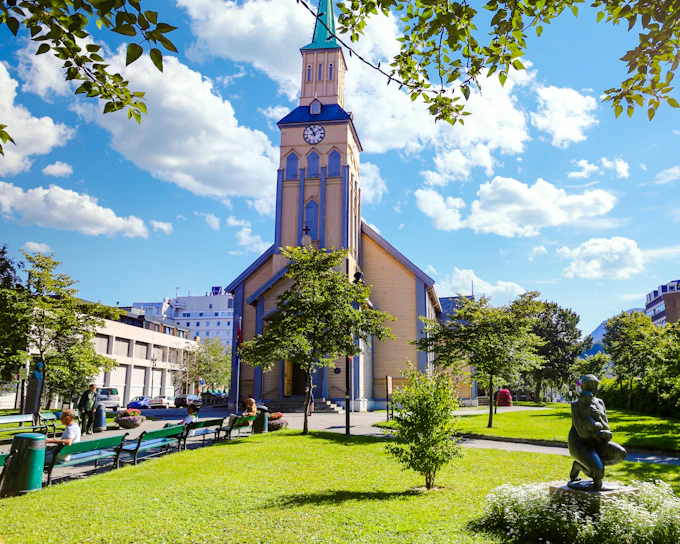 Tromso Private Old Town Walking Tour with Northern Lights Cruise (Product 54511)