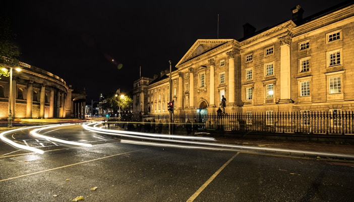 Trinity college in Dublin at night
