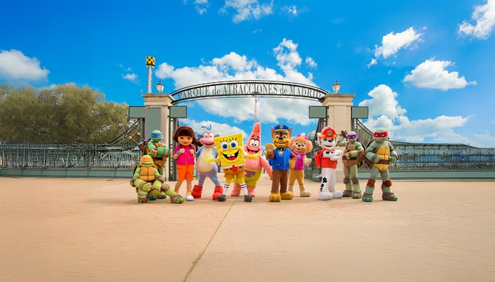Parque de Atracciones de Madrid entrance with visitors entering the amusement park.