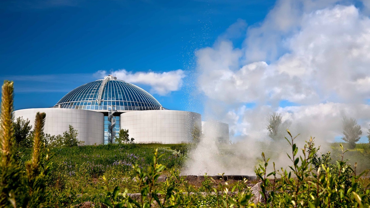 Timings of Perlan Museum