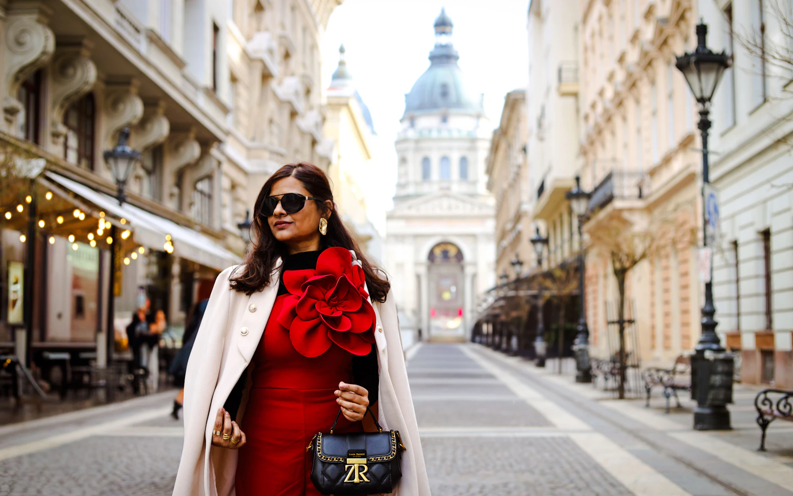 Budapest Private Guided Tour with Photoshoot Image 2