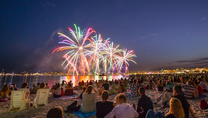 mejor época para viajar a parís - julio