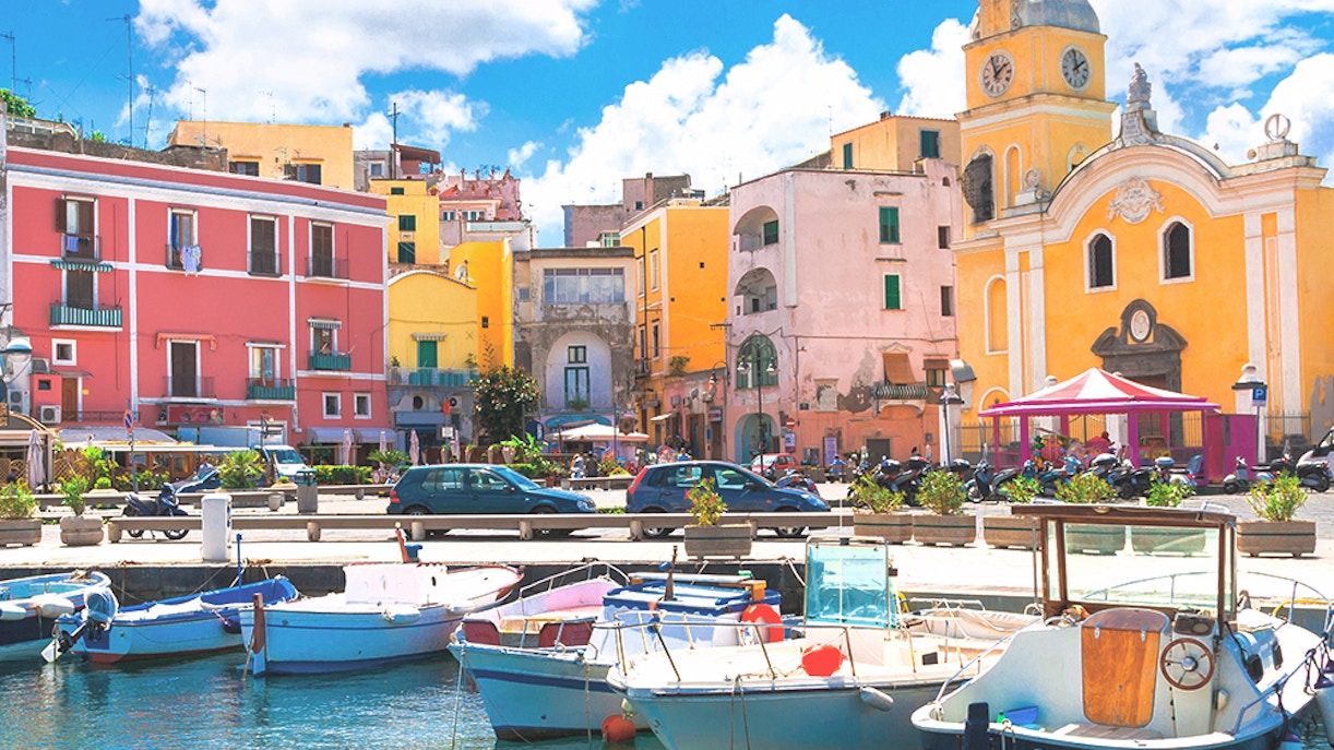 Best time to visit naples