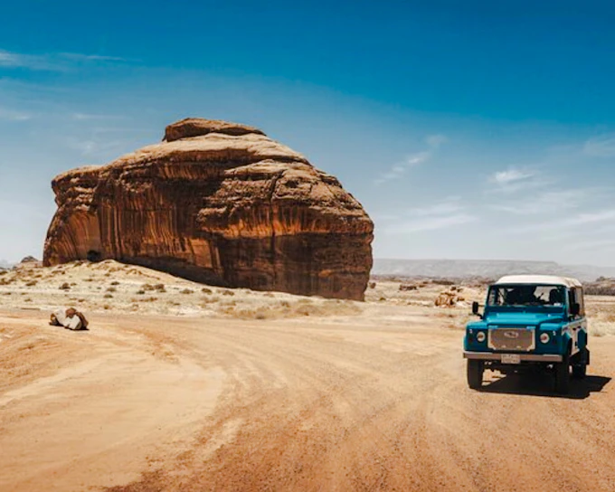 From AlUla: Hegra Nature Reserve Guided 4x4 Wildlife Safari