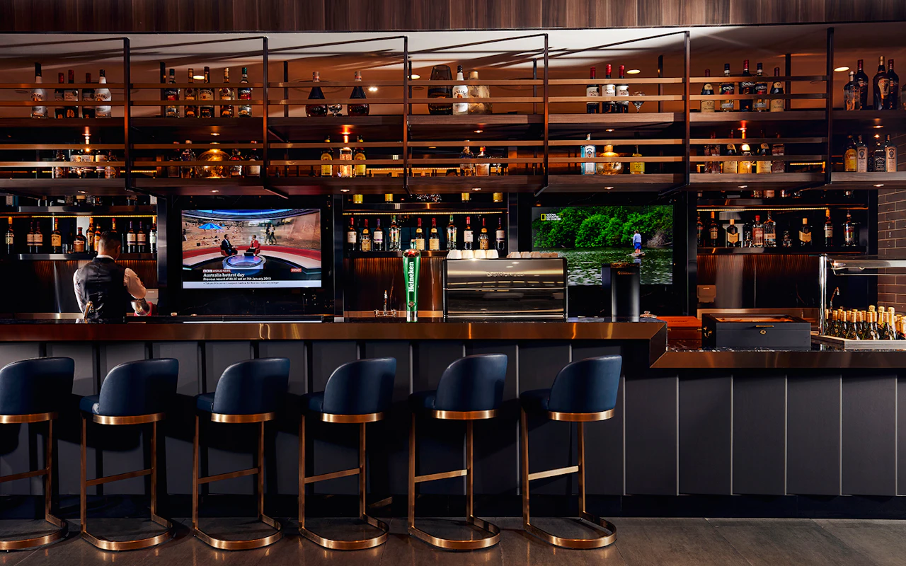 Zugang zur Plaza Premium Lounge am Internationalen Flughafen Dubai: Terminal 3 Abfahrten — 7