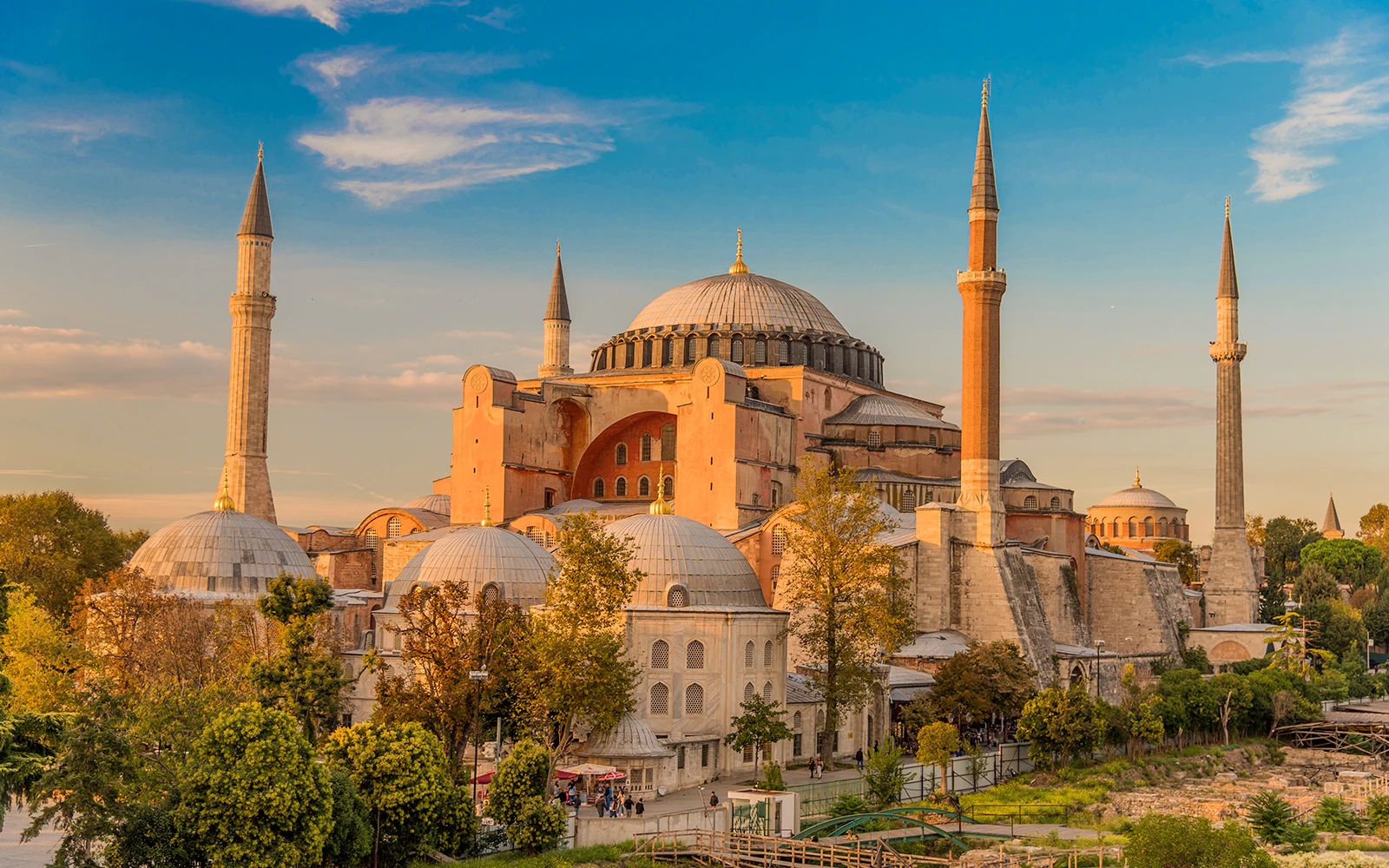 Plan Your Bosphorus Cruise Experience A Complete Guide Plan Your Bosphorus Cruise Experience A Complete Guide