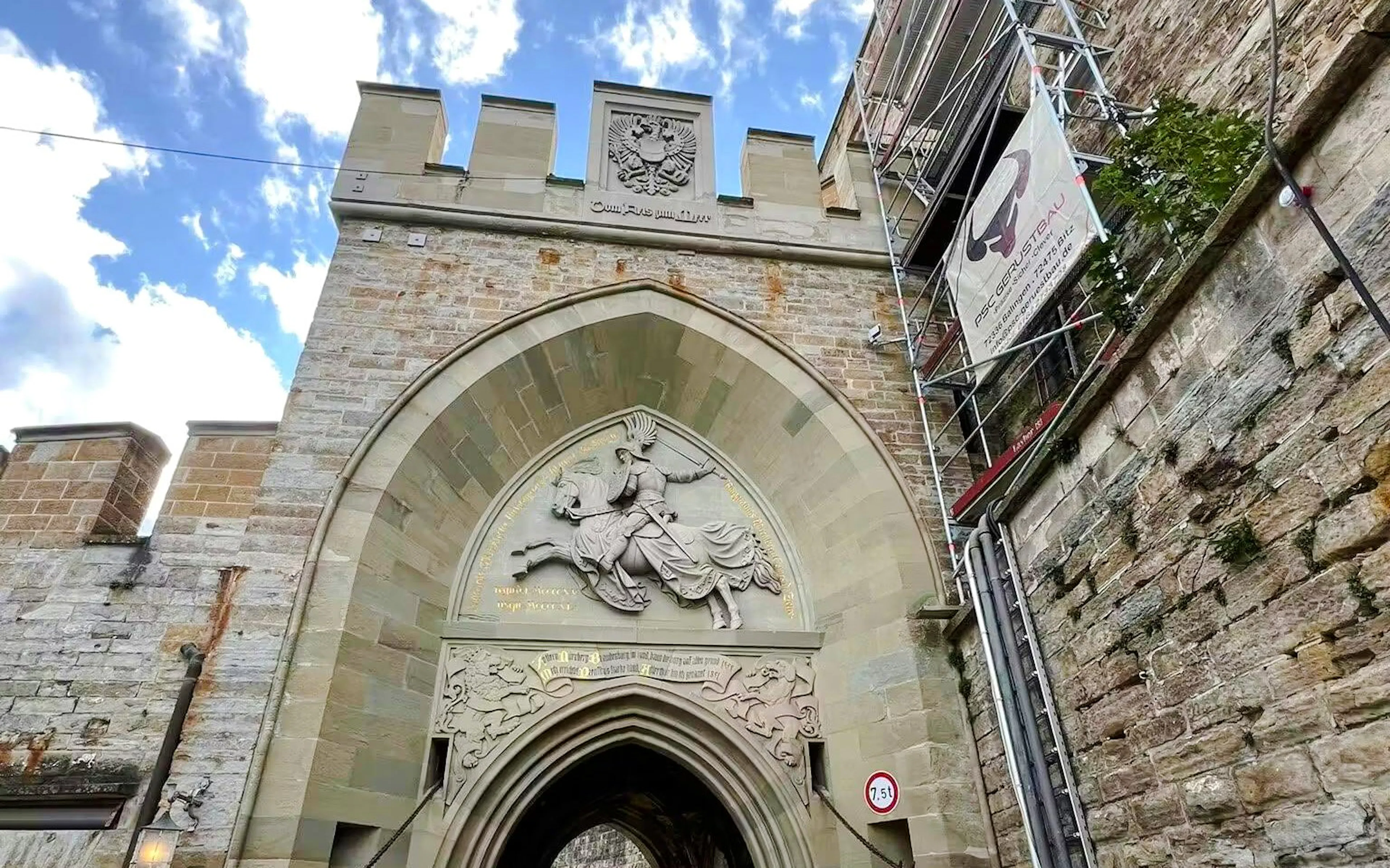 Hohenzollern, Adlertor gate