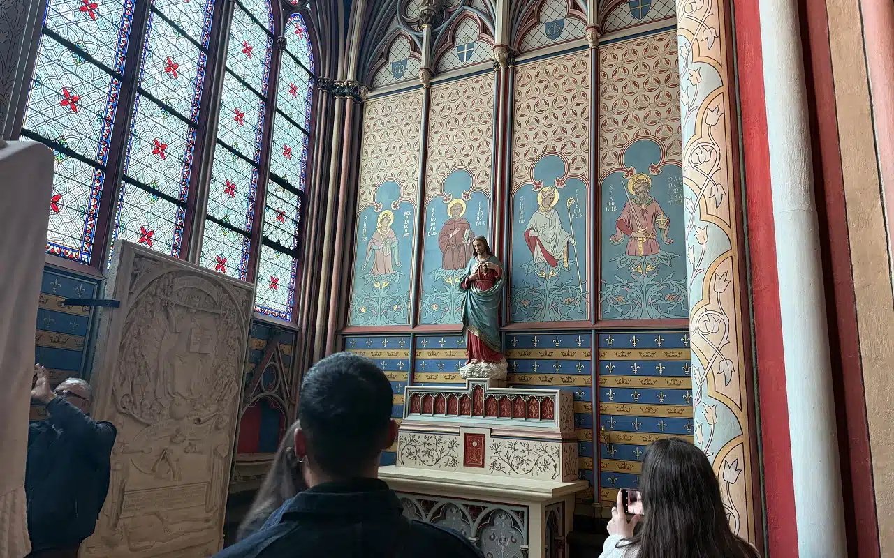 Choir and altar area at Notre-Dame
