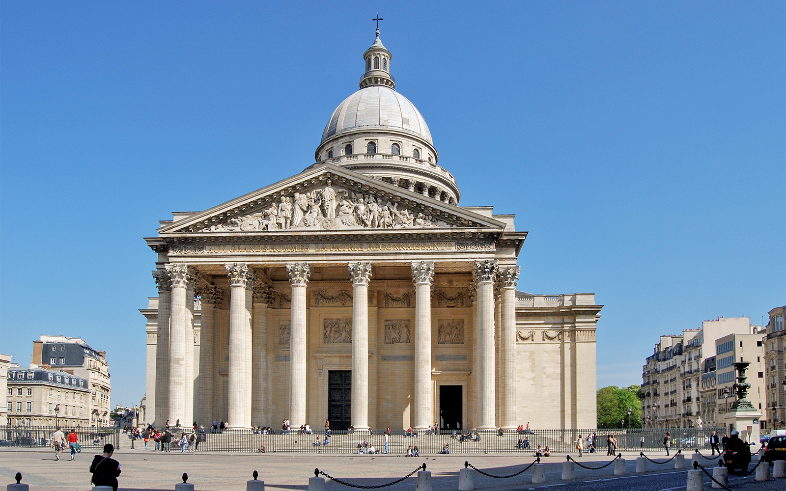 About Paris Pantheon