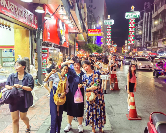 Bangkok Small-Group Night Tuk-Tuk Tour with Chinatown Meal and Hotel Transfers
