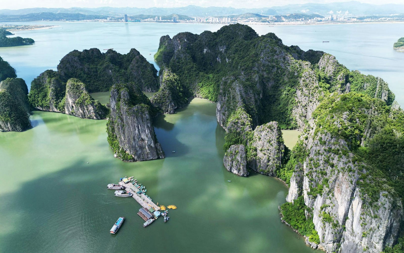Ha Long Bay limestone karsts and emerald waters on a 3-star cruise, Route 1 day tour.