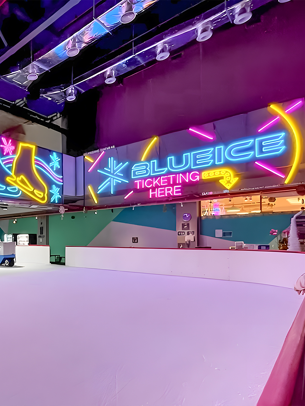 Blå skøjtebane @163 Retail Park