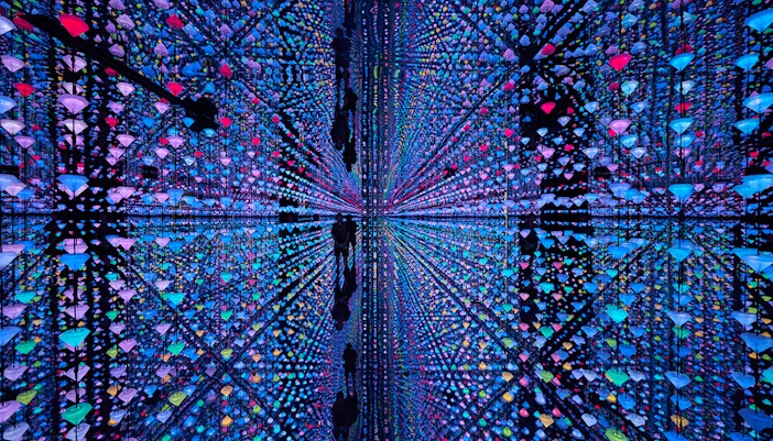 Lichtkunstwerk in het Moco Museum genaamd Diamond Matrix