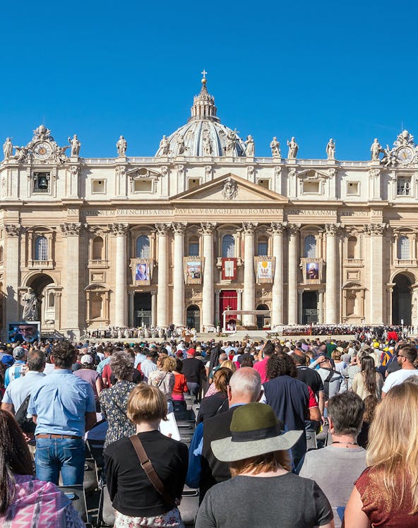 Crowd gathered at St. Peter's Basilica for Vatican Jubilee event.